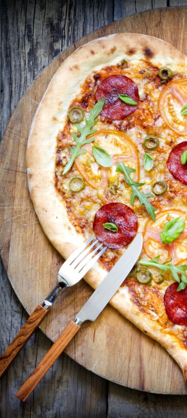 Hälfte einer Herz-Pizza